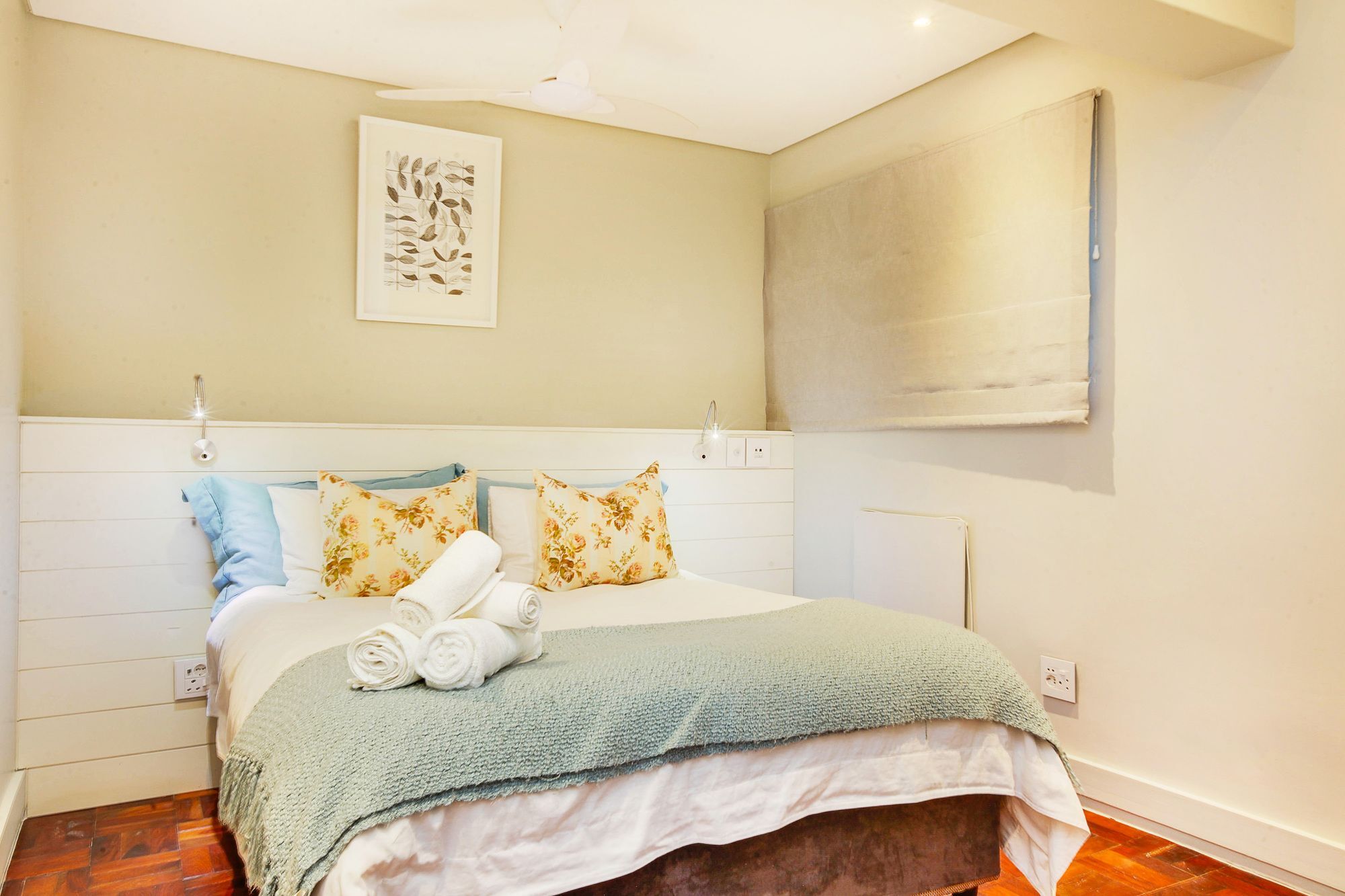Apartment Backup Powered Sea View On The Promenade Cape Town