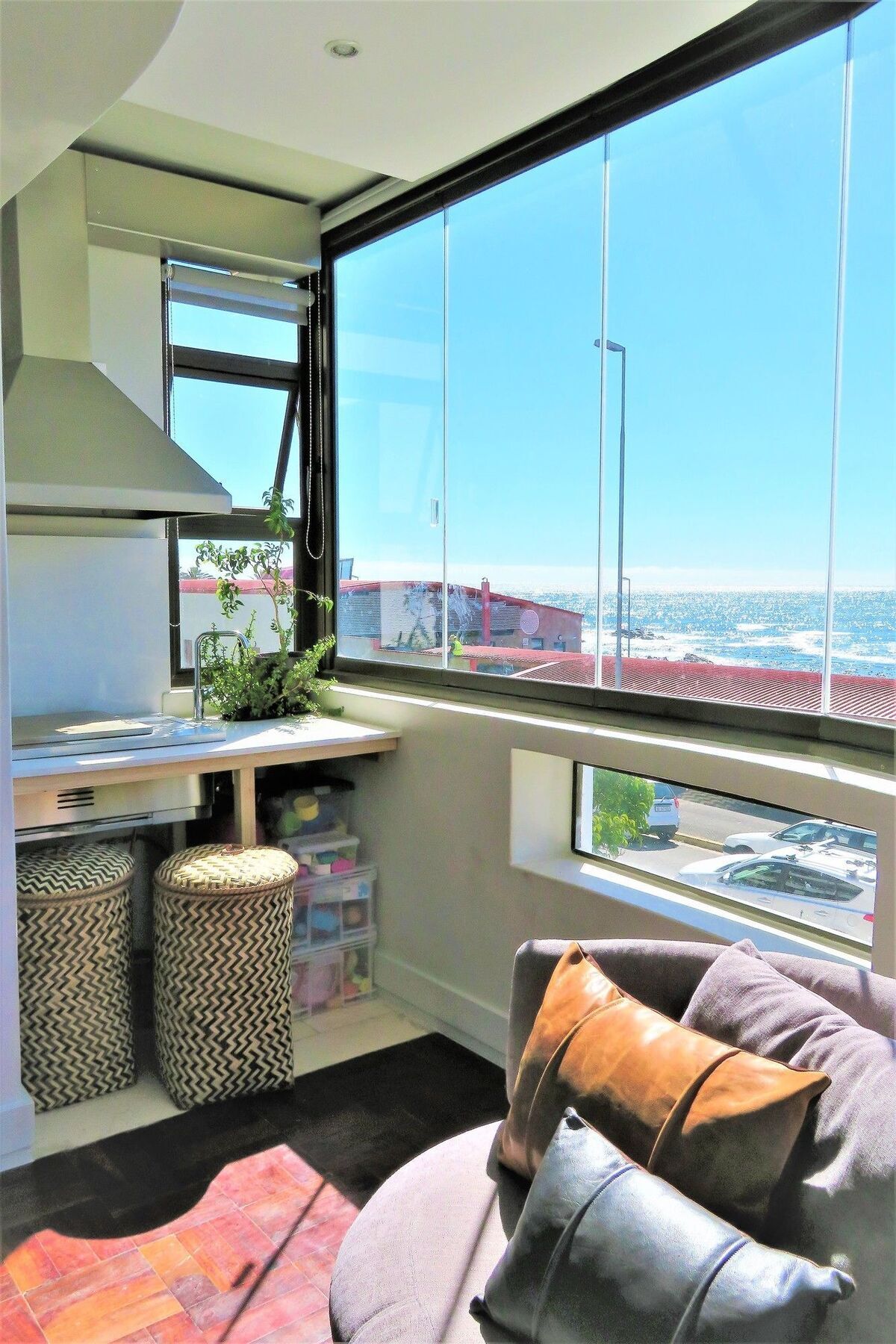 Apartment Backup Powered Sea View On The Promenade
